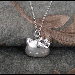 Hello kitty necklace